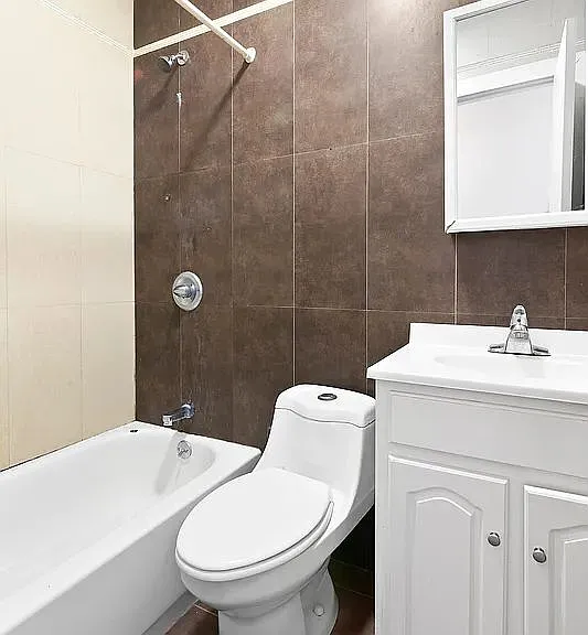 40 Granite St #2R — Photo 6