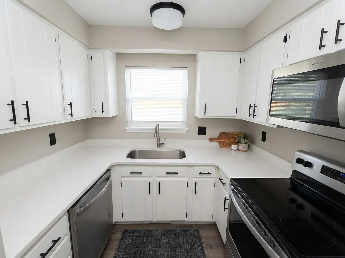 3 bed, 1350 sqft, $2,350 — Photo 4
