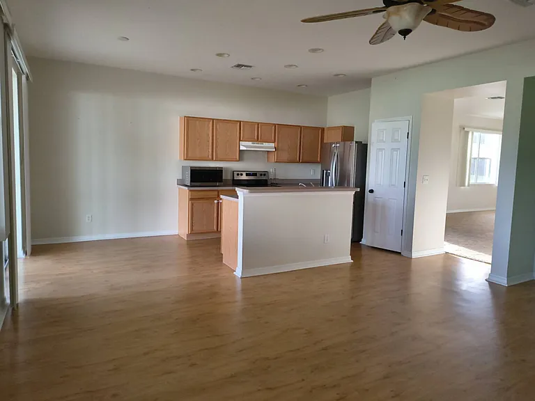 25199 Chiclayo Ave — Photo 13