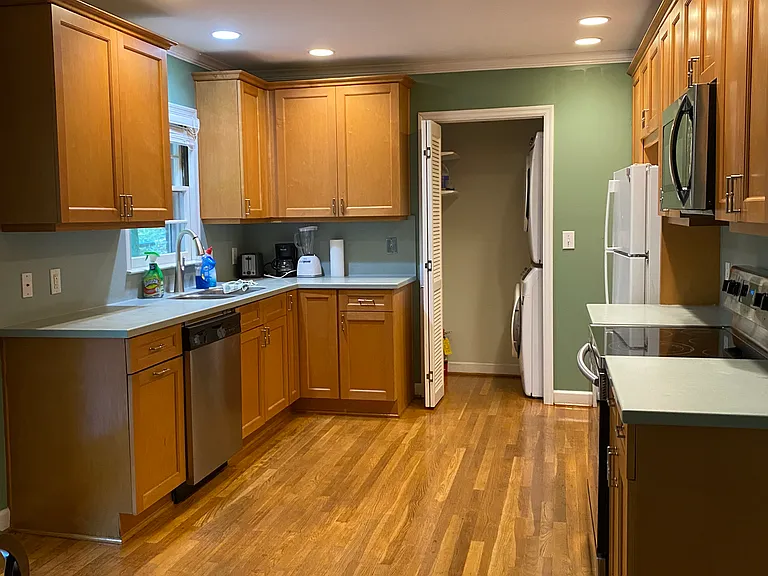 1448 Fama Dr NE — Photo 20