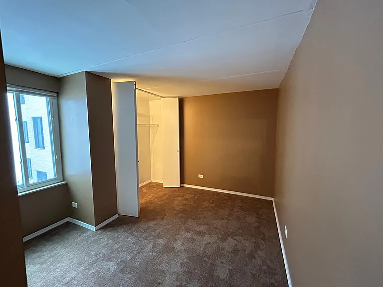 366 W Miner St #2A — Photo 11