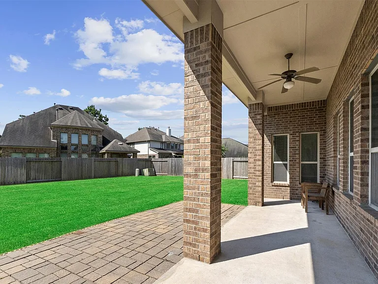 2558 Marufo Vega Dr — Photo 32