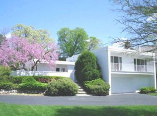 416 Sheridan Rd, Wilmette, IL 60091