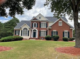 240 Ridgewood Dr, Fayetteville, GA 30215