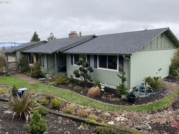 515 Pear St, Oakland, OR 97462