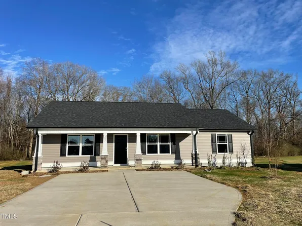 202 Pate Landing Dr, Selma, NC 27576