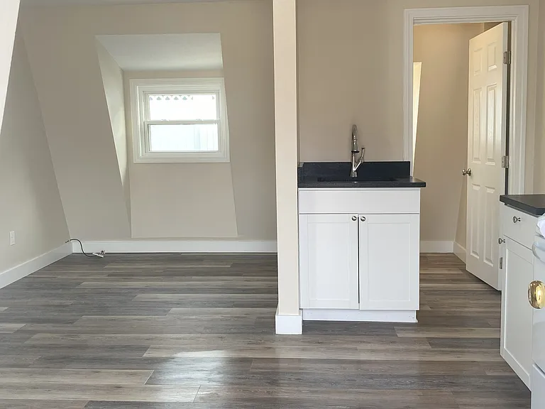 18 Imperial St #203 — Photo 2