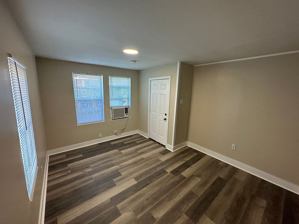 1st image of 109 N Cruze St #1R