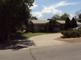 6606 Elwood Dr NW, Los Ranchos De Albuquerque, NM 87107