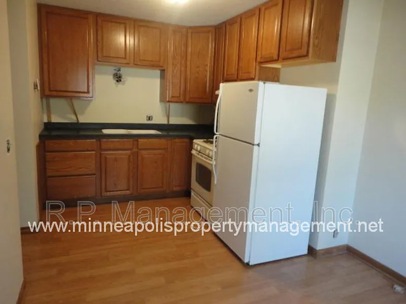 2 bed, 1.5 bath, $1,499 — Photo 2