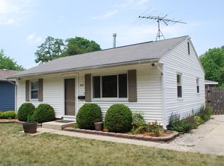 903 Lemorr Ave, Joliet, IL 60435