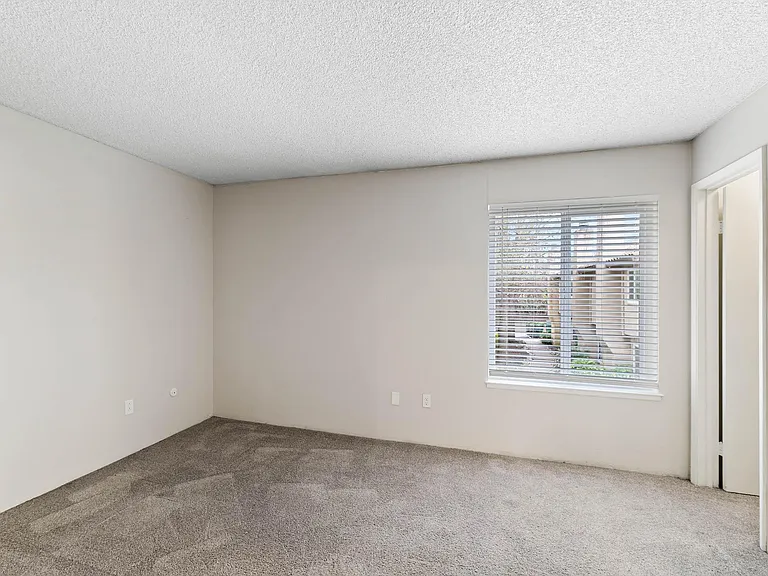 54 Quay Ct — Photo 85