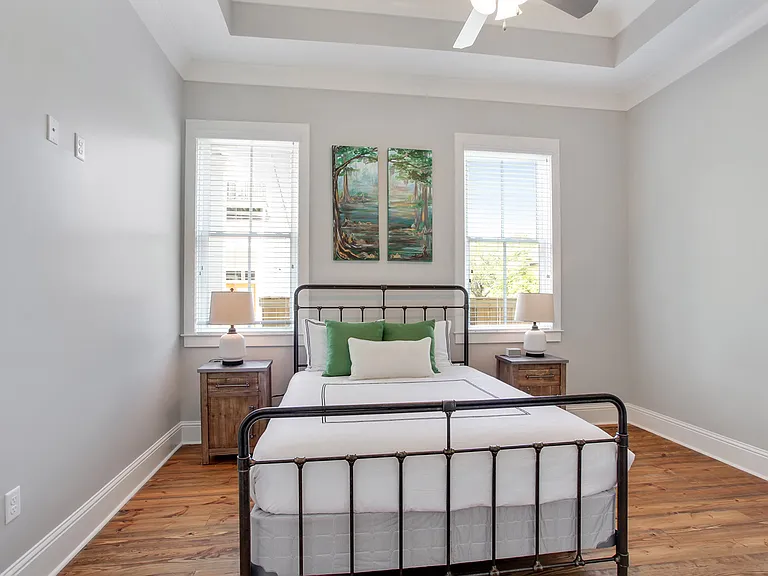 1419 Esplanade Ave — Photo 4