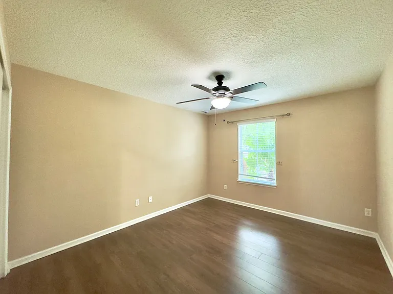12070 Wynnfield Lakes Cir — Photo 23
