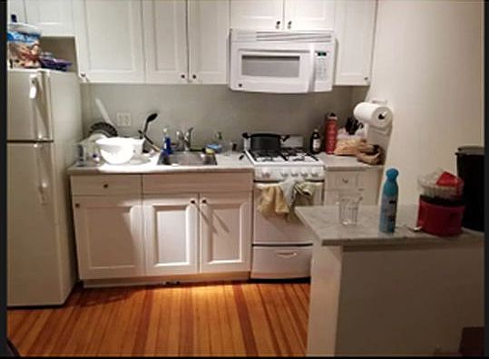 2nd image of 231 E 50th St #34