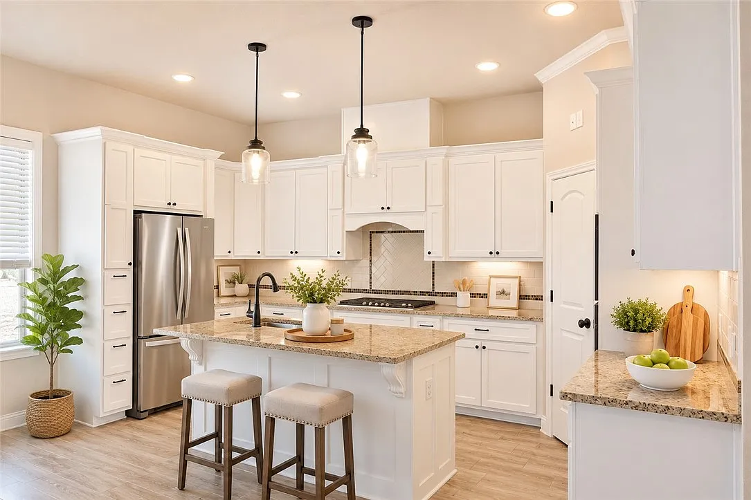 4 bed, 2.5 bath, 2000 sqft, $2,500 — Photo 3