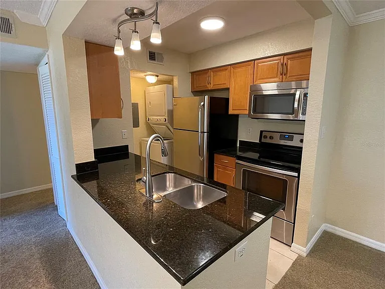 500 Belcher Rd S #18 — Photo 2