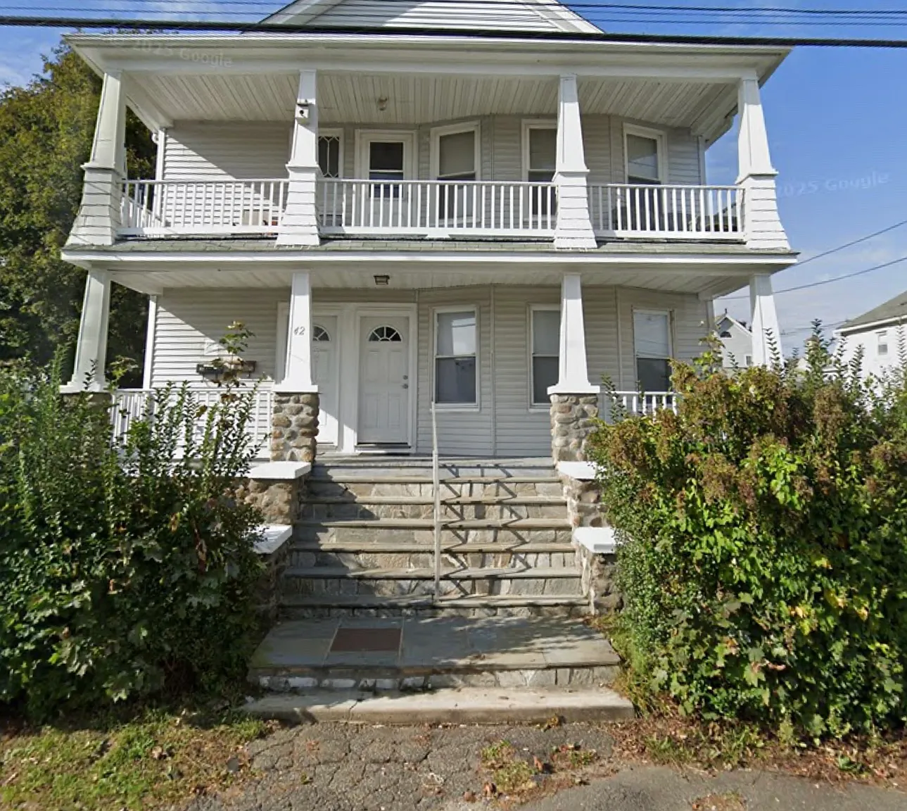 3 bed, 1391 sqft, $2,000 — Photo 1