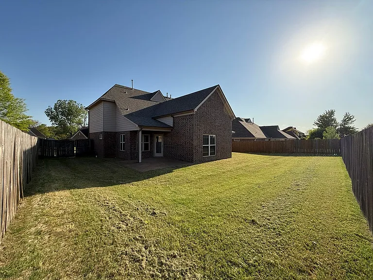 7904 Pips Ridge Ln — Photo 30