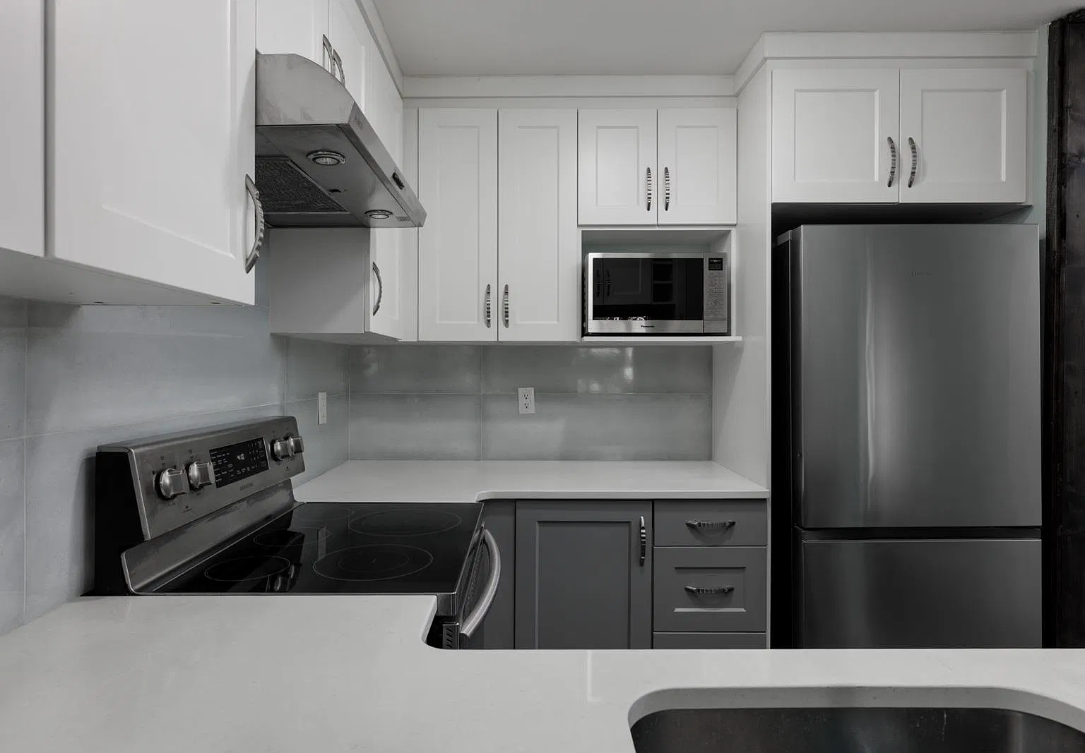 1 bed, 680 sqft, $2,100 — Photo 2