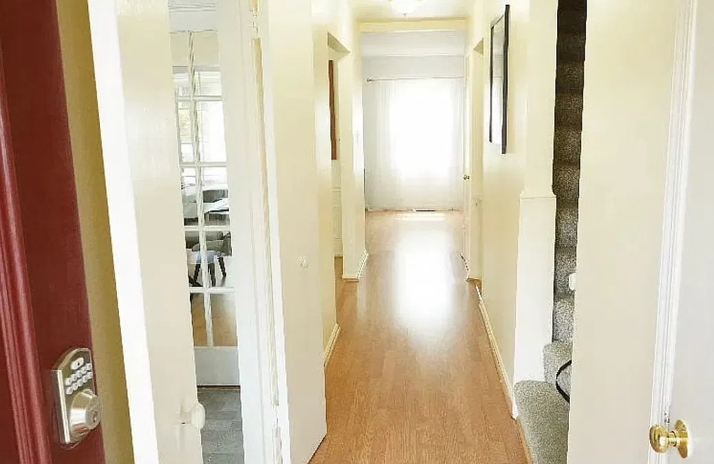 3 bed, 1500 sqft, $4,000 — Photo 2