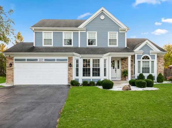 2317 Broadway Ln, Schaumburg, IL 60194