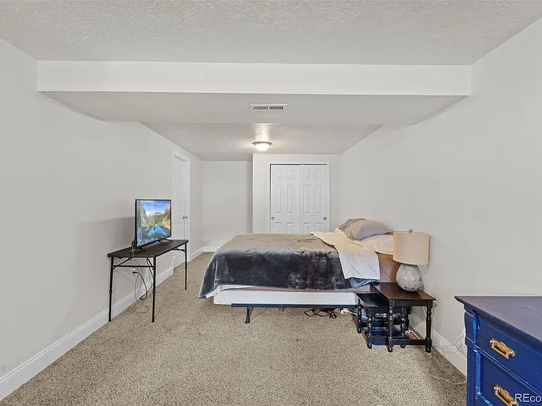 2352 N Circle Dr #B — Photo 6