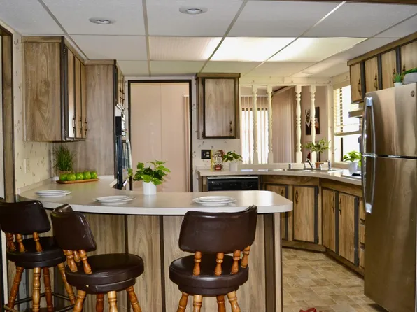 10088 Grinding Rock Dr, Grass Valley, CA 95949