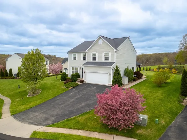103 Peach Tree Dr, Beaver Falls, PA 15010