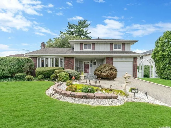 74 Sunnyside Lane, Westbury, NY 11590