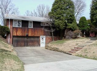 238 Oakcrest Ln, Pittsburgh, PA 15236