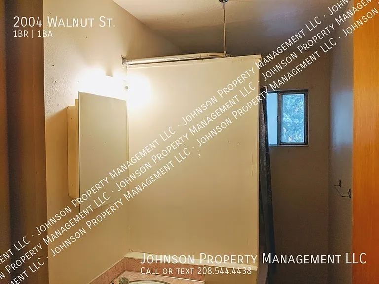2004 Walnut St — Photo 11