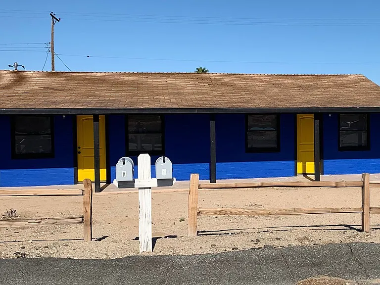 6095 Lupine Ave — Photo 1