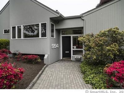 994 Ocean Avenue, New London, CT, 06320