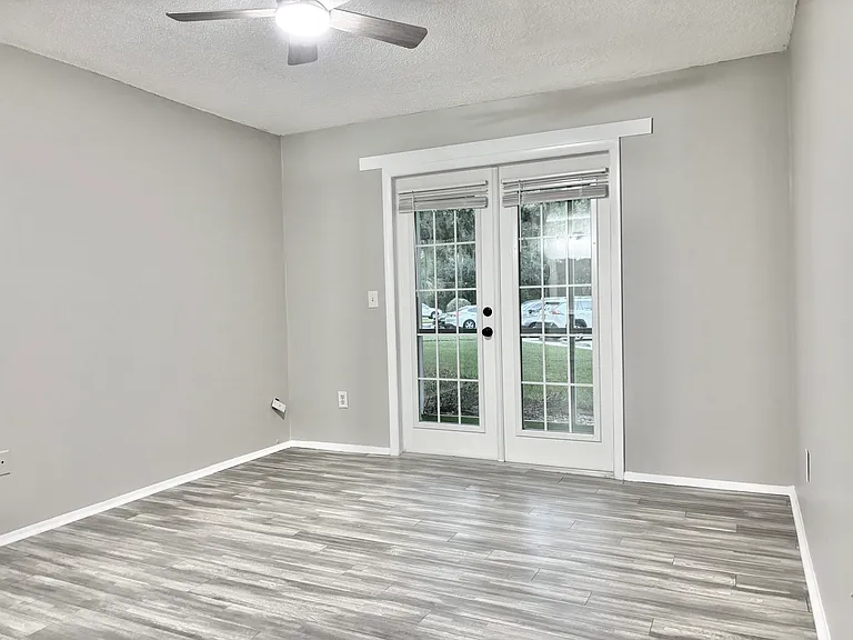 11810 Skylake Pl — Photo 22