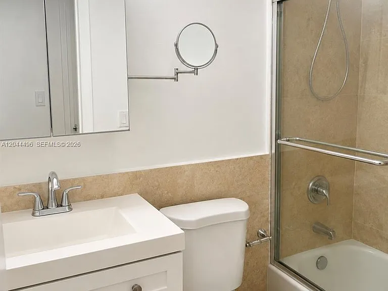 16851 NE 35th Ave #27 — Photo 7