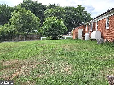 3rd image of 6285 Ford Dr