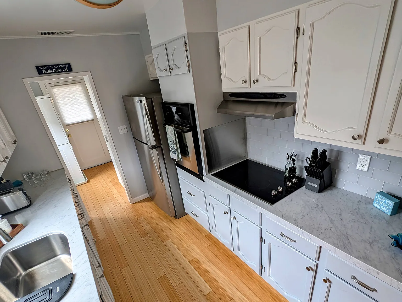 2 bed, 773 sqft, $3,750 — Photo 3