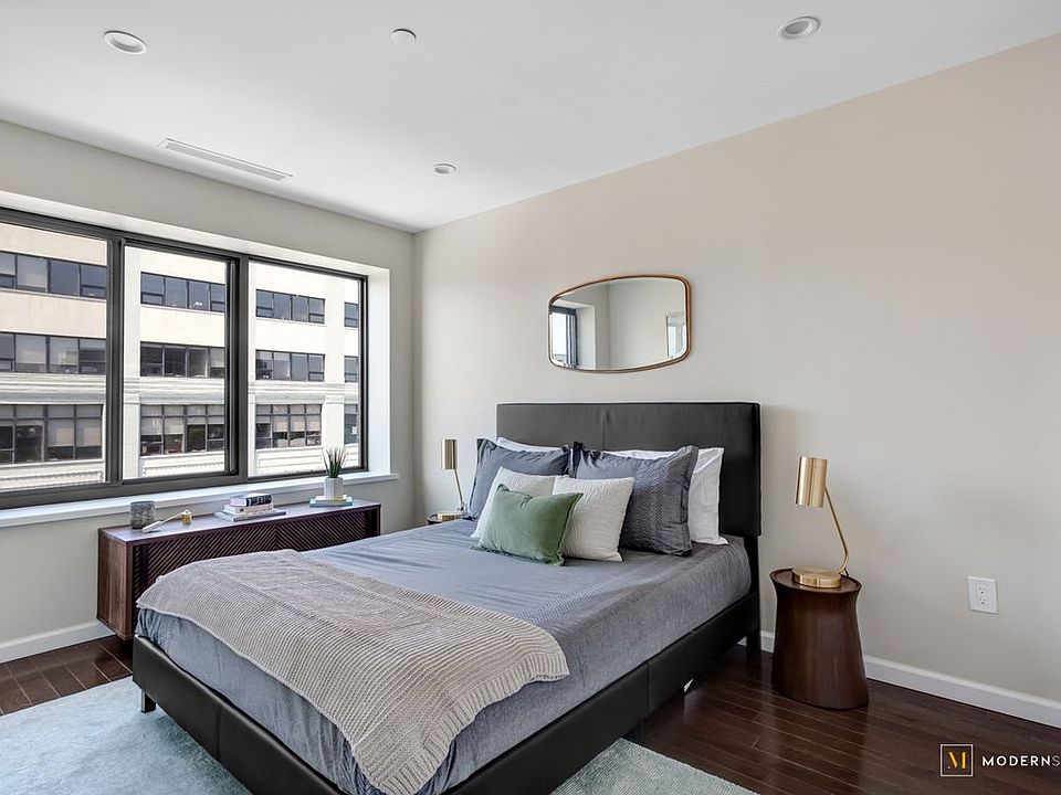 1st image of 1310 34th Ave APT 2B
