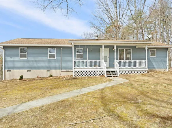 1390 Ashley Dr, Hardy, VA 24101