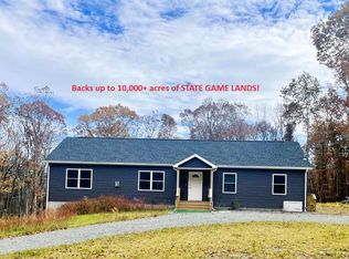 132 Galahad Rd, Greeley, PA 18425