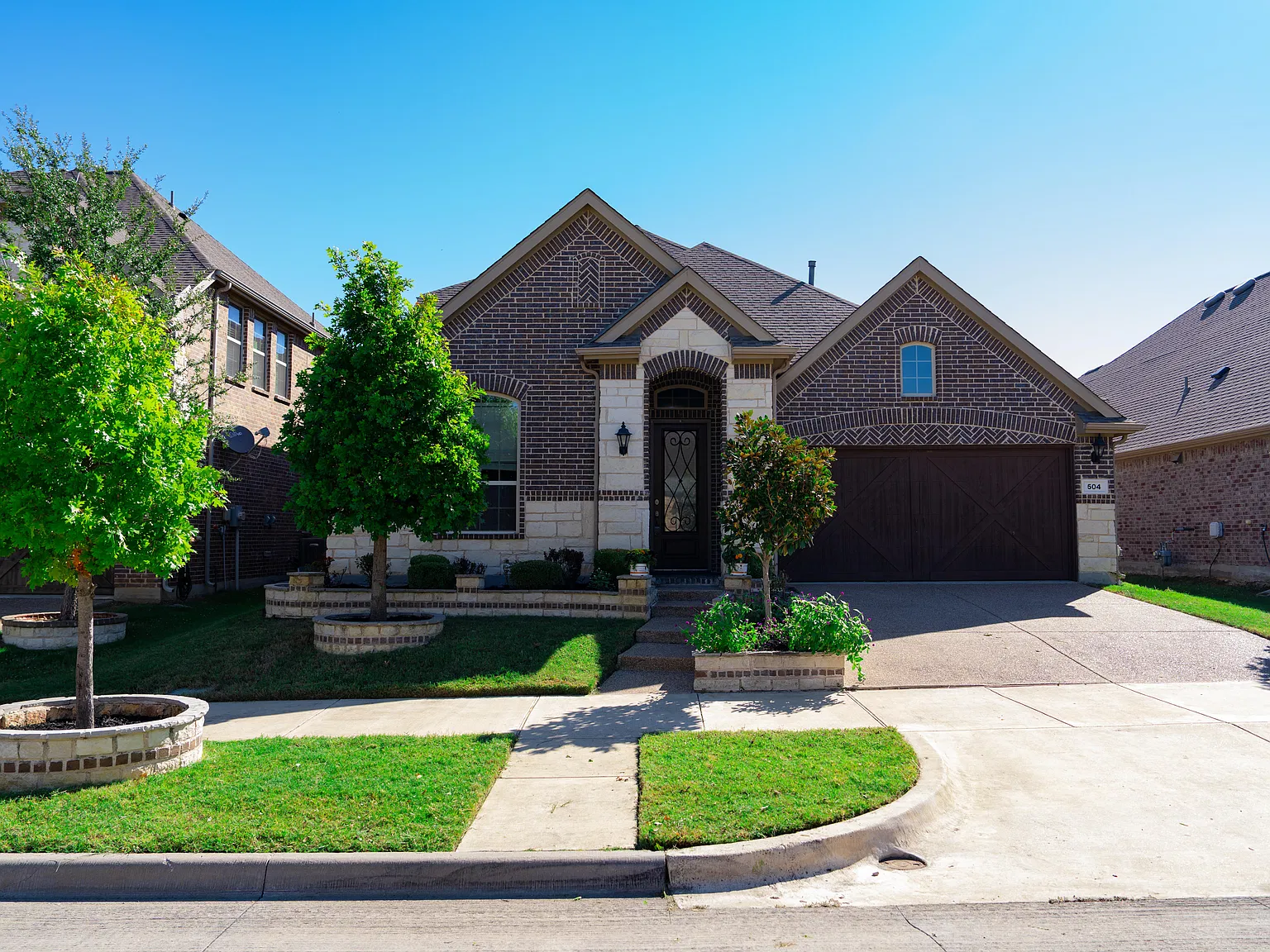 4 bed, 3.5 bath, 2697 sqft, $3,399 — Photo 1