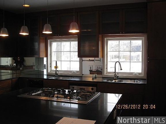 4th image of 9156 Jewel Ln N