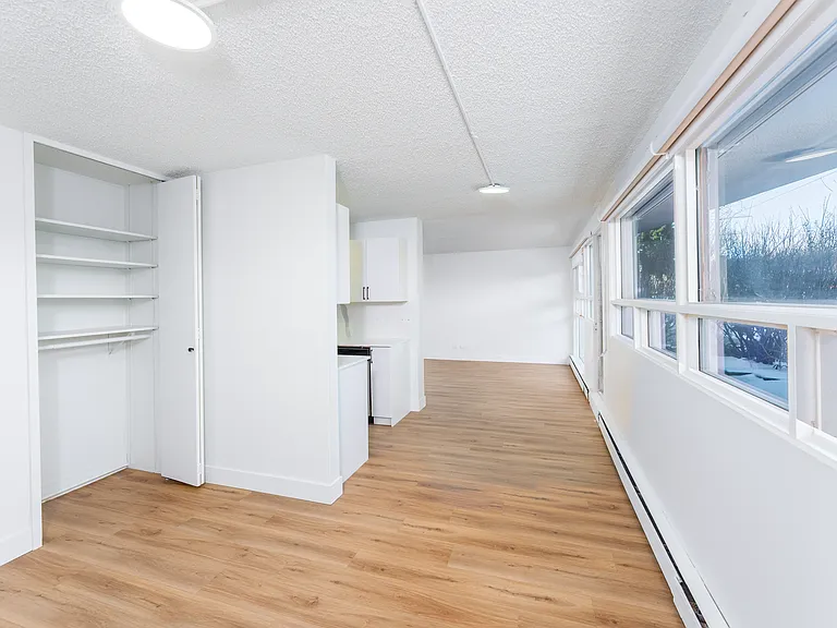 815 50th Ave SW — Photo 29