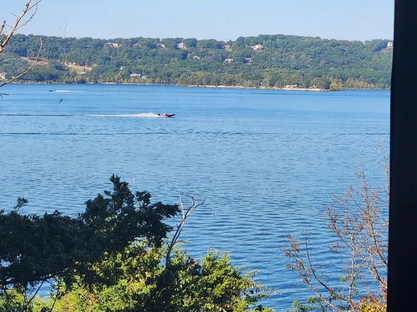 680 Emerald Pointe Drive #6 BLDG 3, Hollister, MO 65672