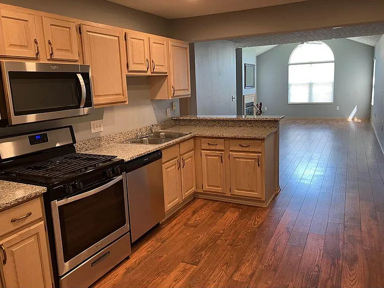 342 Bear Woods Dr — Photo 7