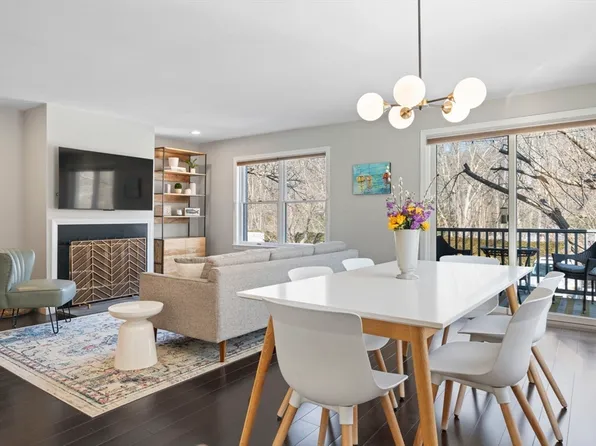 83 Staniford St APT 7, Newton, MA 02466