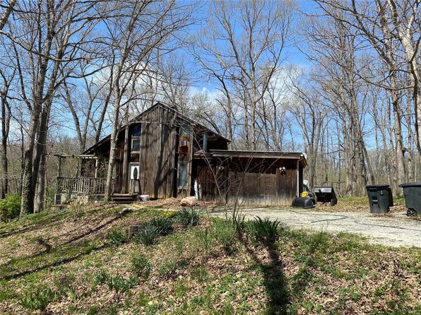 1361 County Road 2347, Moberly, MO 65270