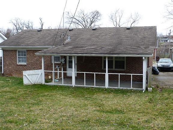 3rd image of 123 Brookview Dr