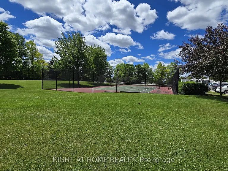 550 Webb Dr #914 — Photo 44